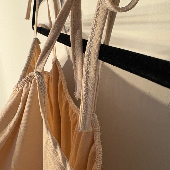 Cream Sleeveless Dress - Picture 7 of 12